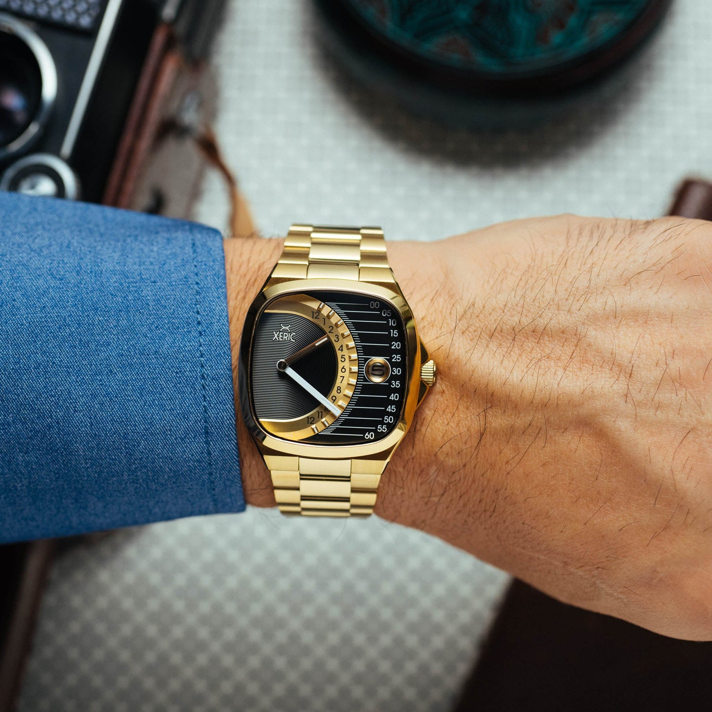 Timeline Retrograde Automatic Gold Black