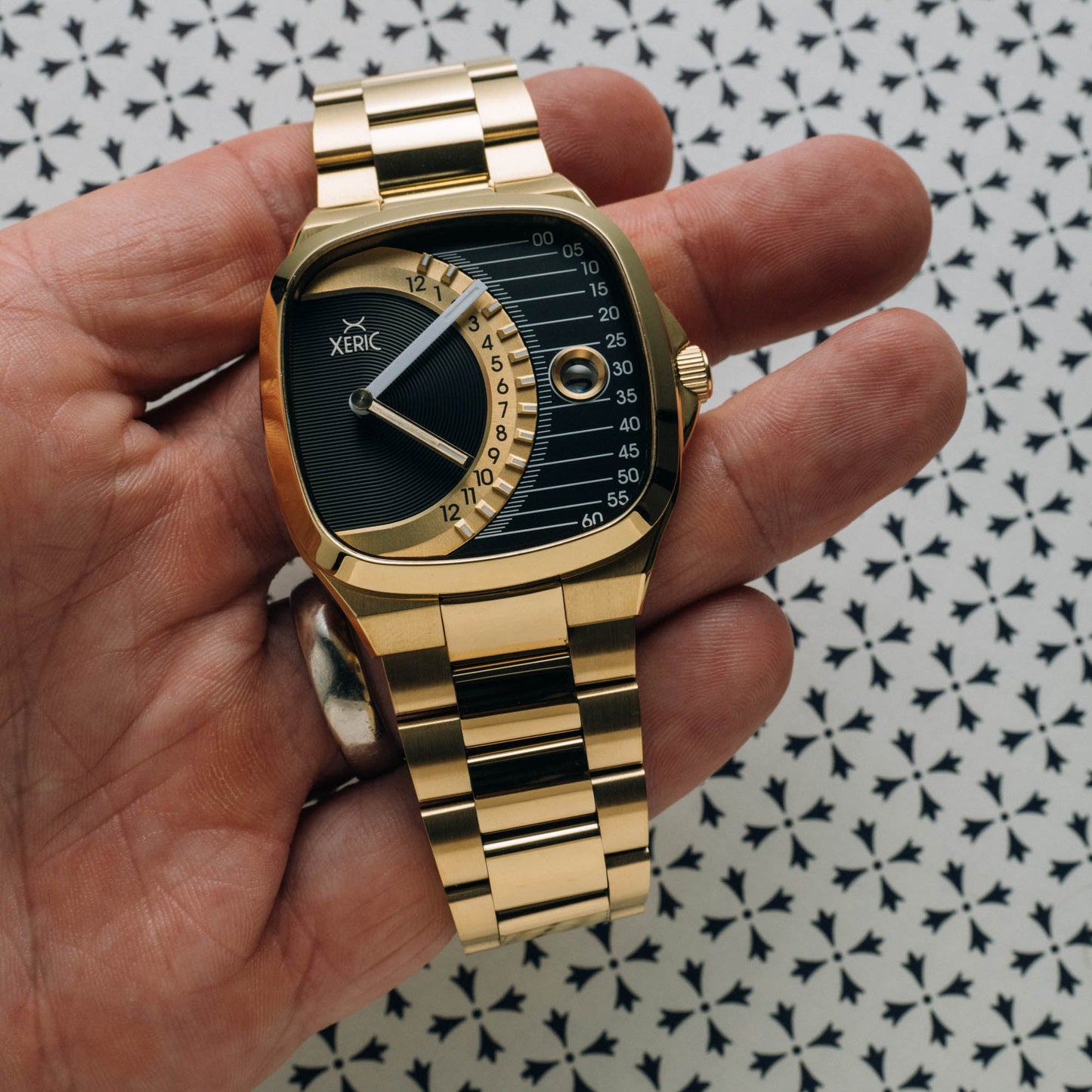 Timeline Retrograde Automatic Gold Black
